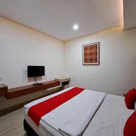 โอโย 2234 เดวี อุมา เฮาส์ Hotel เดนปาซาร์ ภายนอก รูปภาพ