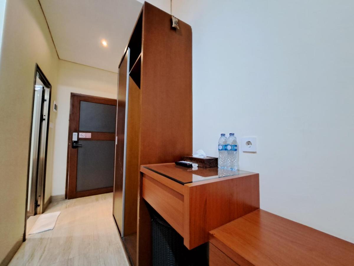 โอโย 2234 เดวี อุมา เฮาส์ Hotel เดนปาซาร์ ภายนอก รูปภาพ