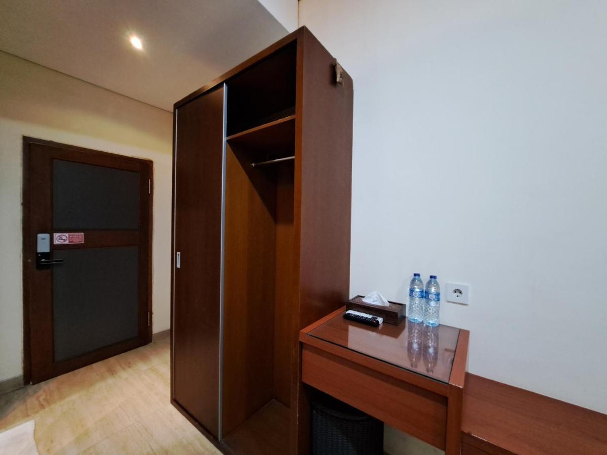โอโย 2234 เดวี อุมา เฮาส์ Hotel เดนปาซาร์ ภายนอก รูปภาพ